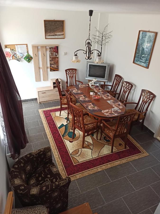 Harmatcsepp Apartmanhaz Nyíregyháza Zewnętrze zdjęcie